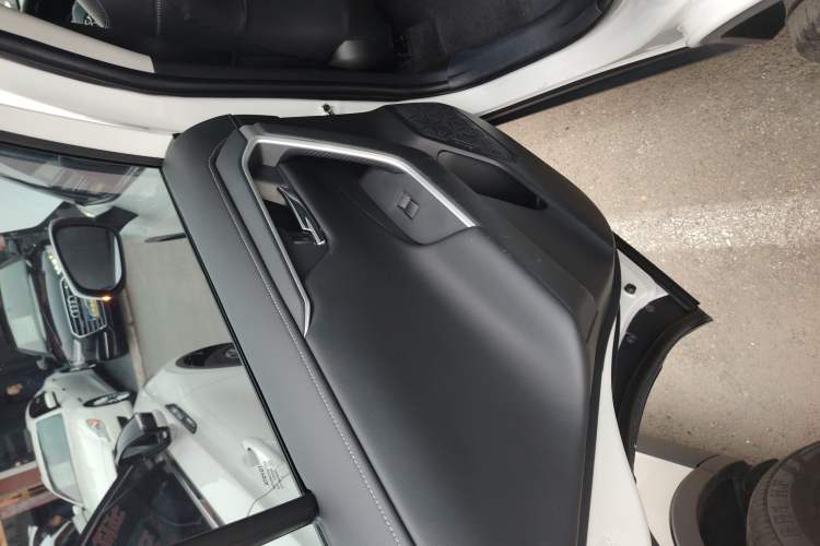 Used Toyota RAV4 2022 2.0L CVT Two-Wheel Drive Prestige Edition
