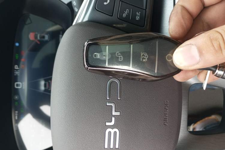 Used BYD Song PLUS New Energy 2025 DM-i 160KM Flagship Model
