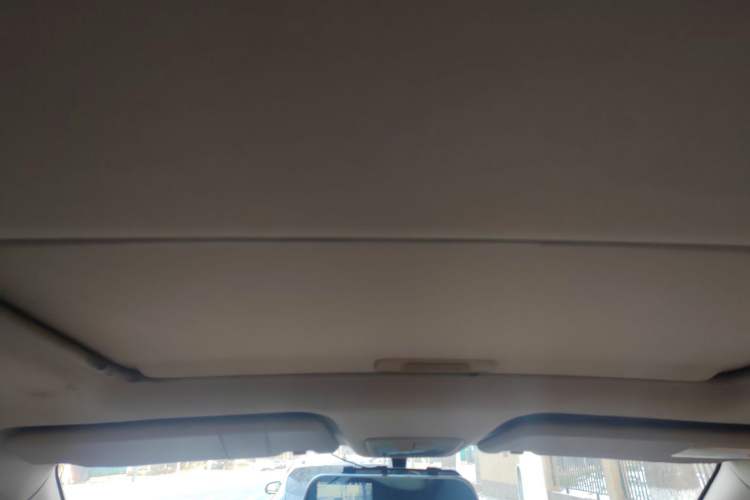 Used Baojun 730 2014 1.5L manual luxury trim 7 seats