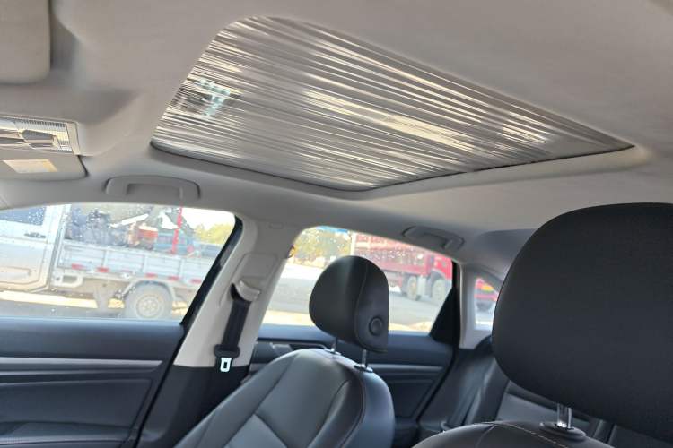 Used Volkswagen Lavida 2021 1.5L Automatic Comfort Edition
