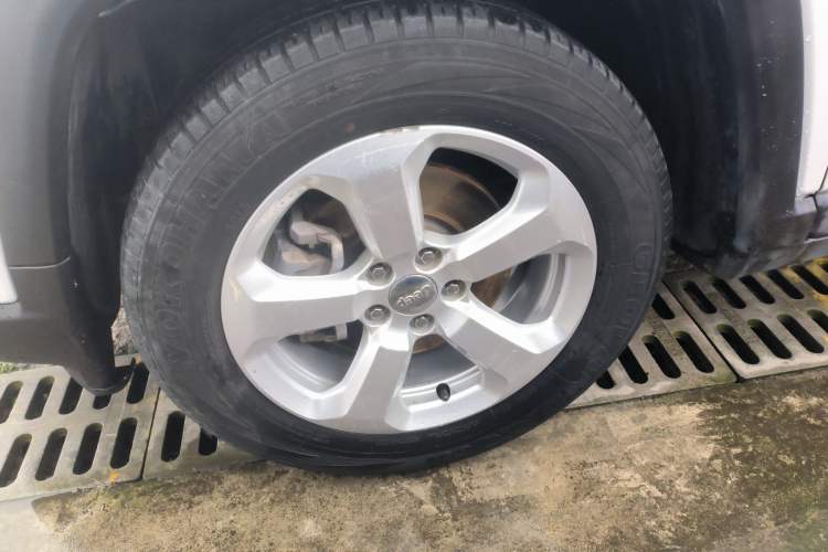 Used  Compass 2017 200T Automatic Family Edition
