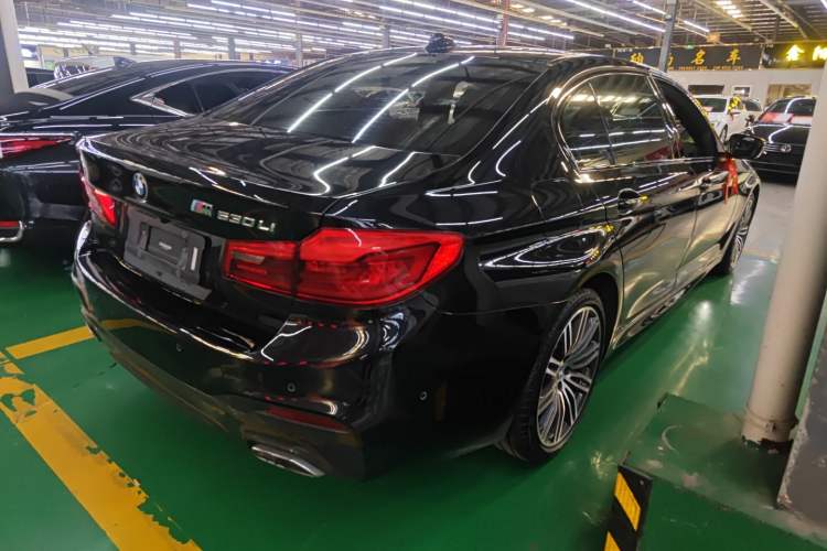 Used BMW 5 Series 2019 530Li Leading Model M Sport Package