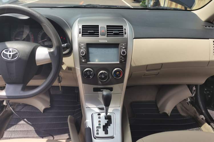 Used Toyota Corolla 2013 Special Edition 1.6L Automatic Cool GL Model
