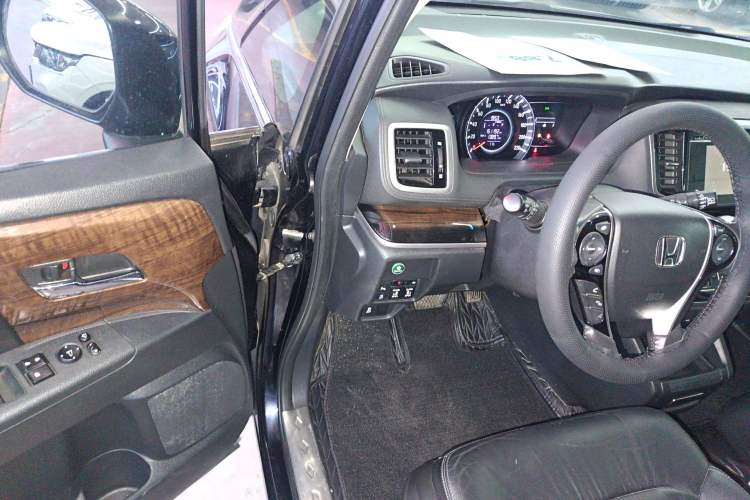 Used Honda Odyssey 2015 2.4L Smart Edition