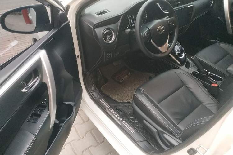 Used Toyota Corolla 2017 Revised Dual-Engine 1.8L E-CVT Elite Edition