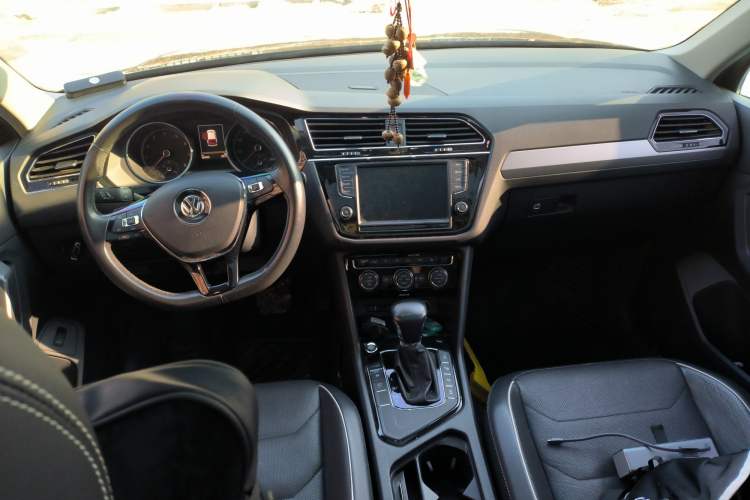 Used Volkswagen Tiguan L 2017 330TSI Automatic Two-Wheel Drive Flagship Edition
