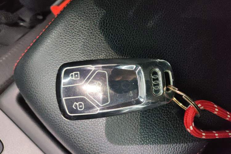 Used Audi A4L 2017 40 TFSI Ambition Edition