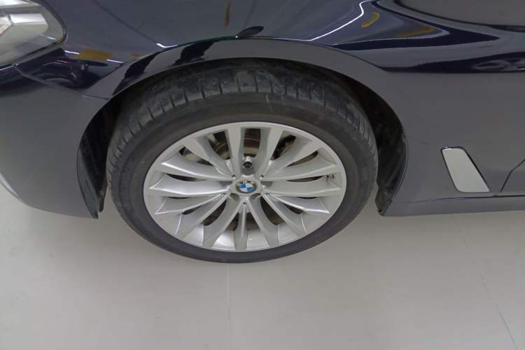 Used BMW 5 Series 2021 Updated Version 525Li Luxury Package
