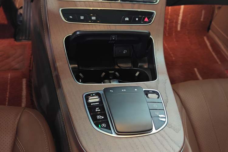 Used Mercedes-Benz E-Class 2023 Updated E 300 L Luxury Edition
