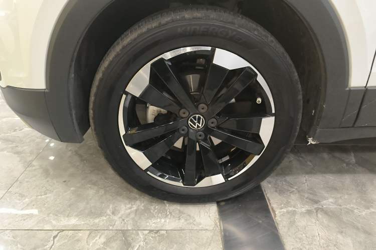 Used Volkswagen Tacqua 2023 200TSI DSG Joy-Connect Edition
