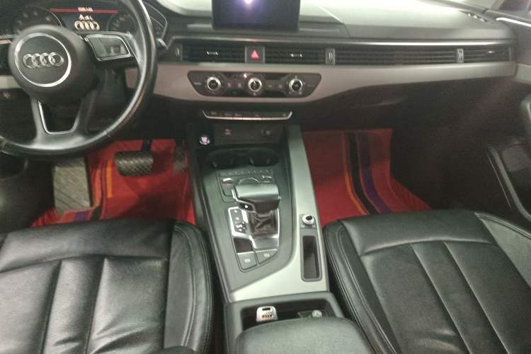 Used Audi A4L 2018 30th Anniversary Edition 40 TFSI Trendy Model