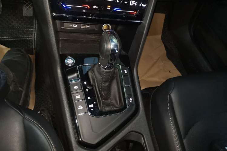 Used Volkswagen Tharu 2021 280TSI Two-Wheel-Drive Luxury Edition
