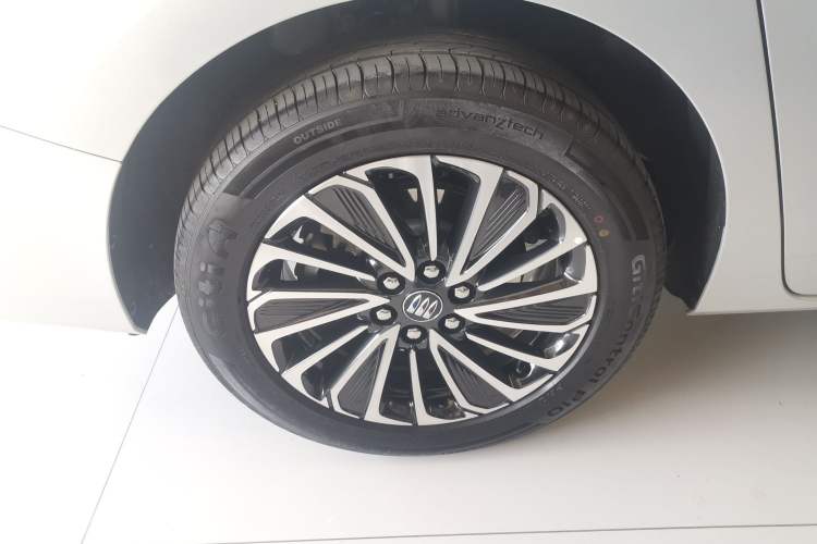 Used Buick GL8 New Energy 2025 Lushang First-Drive Edition 7-Seater