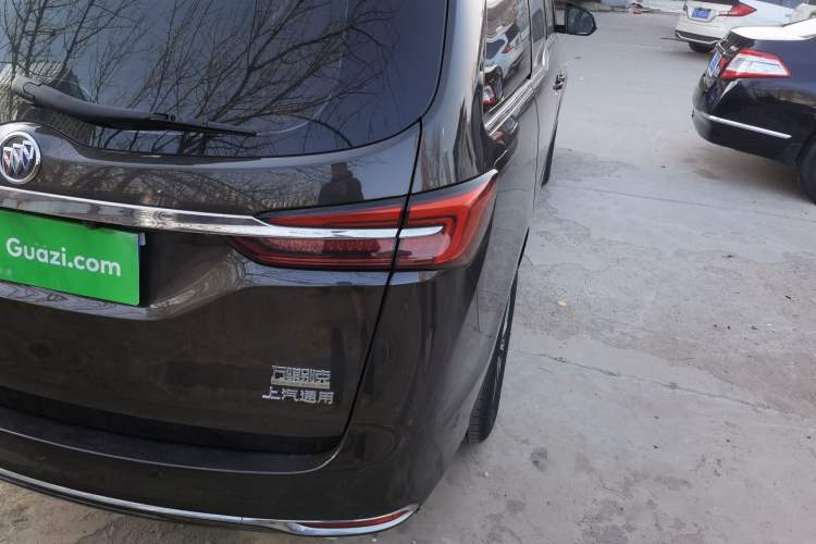 Used Buick GL8 2022 Land Cruiser Executive Class 652T Comfort Model
