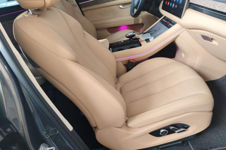 Used Hima AITO M7 2022 1.5T Four-Wheel Drive Luxury Edition
