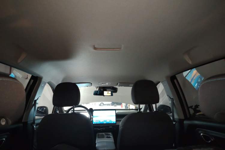 Used AION Y 2023 Younger
