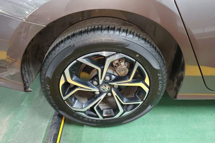 Used MG 5 2021 Revised Version 180 DVVT CVT Youth Luxury Edition
