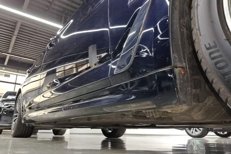 Used BMW 5 Series New Energy 2021 535Le Pioneer Edition M Sport Package
