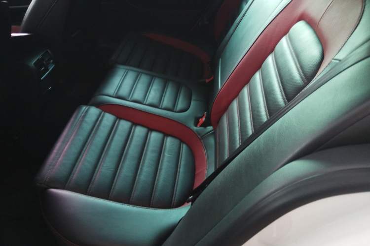 Used Volkswagen FAW-Volkswagen CC 2016 1.8TSI Luxury Model
