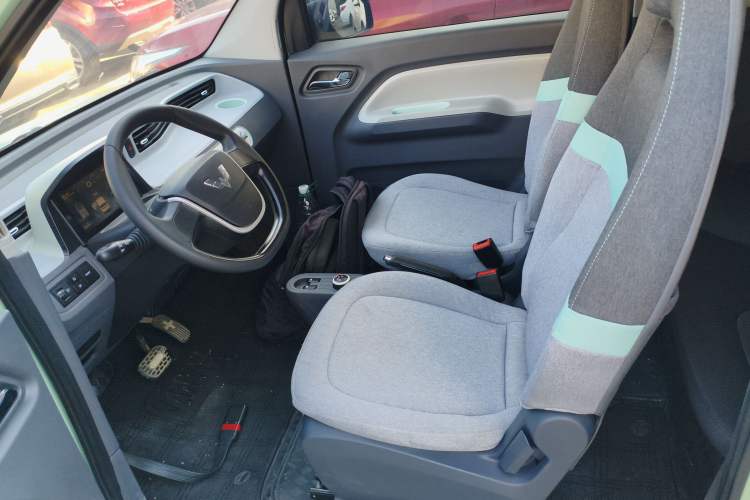 Used Wuling Hongguang MINIEV 2021 Macaron Premium Model – Lithium Iron Phosphate