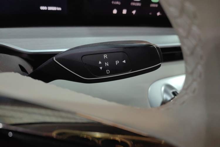 Used  Stellar C-DM 2024 1.5T Long-Range Pro
