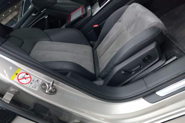 Used Audi A6L 2020 40 TFSI Luxury Dynamic Model
