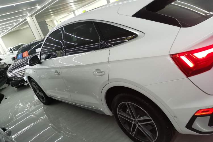 Used Audi Q5L Sportback 2022 40 TFSI Fashion Model
