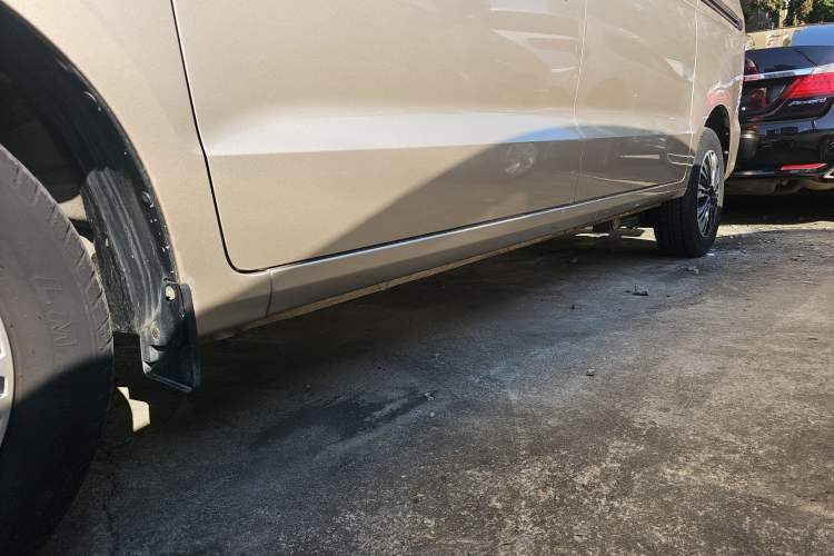 Used Wuling Hongguang V 2022 1.5L Jingqu Edition Electric-Assist LAR
