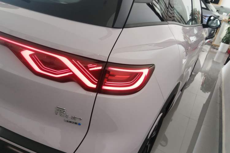 Used BYD Yuan UP 2025 Intelligent Driving Version 401 km Beyond-Range Edition