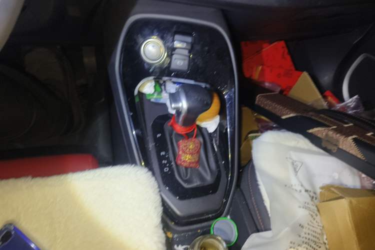 Used Haval H2s 2018 Blue Label 1.5T Dual-Clutch Fashion Edition
