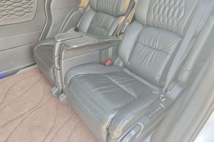 Used Honda Elysion 2024 2.0L eHEV Luxury Edition