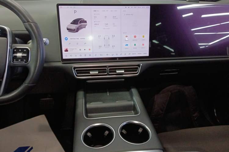 Used Li Auto L8 2023 Pro Model