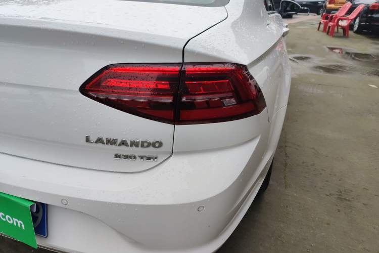 Used Volkswagen Lamando 2019 230TSI DSG Fashion Edition China VI
