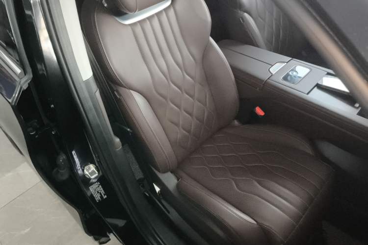 Used  Lanyue 2023 400T Four-Wheel Drive Star Prestige Edition 6 Seats