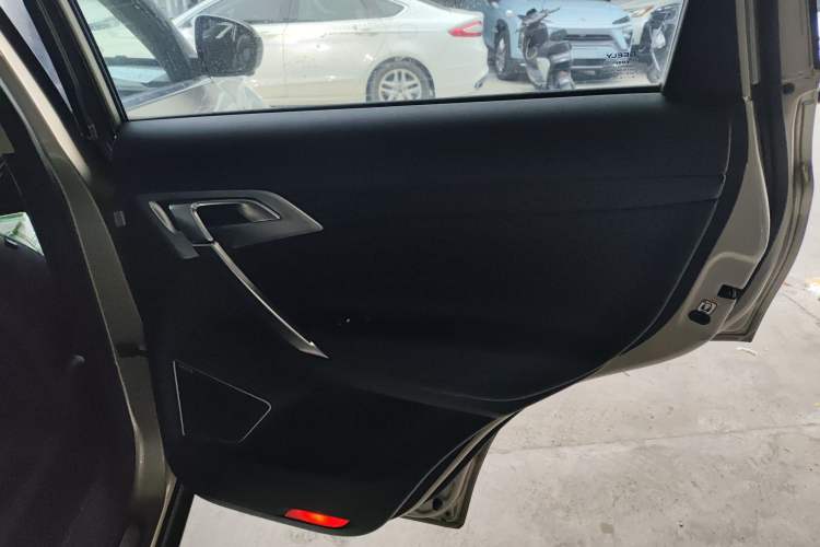 Used Geely Auto Emgrand X7 Sport 2016 1.8TD Automatic Smart Model
