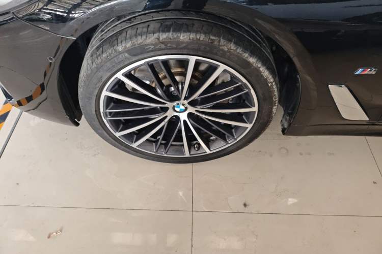 Used BMW 5 Series 2022 530Li Leading Model M Sport Package
