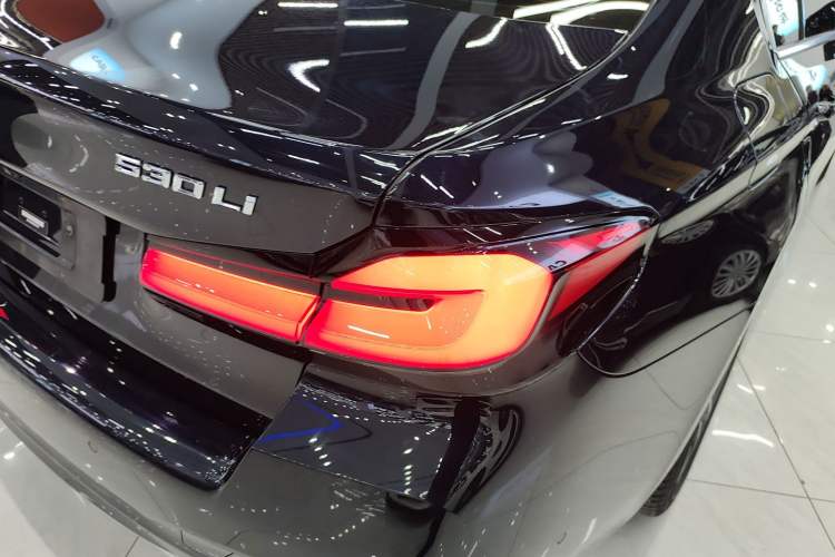 Used BMW 5 Series 2022 Second Facelift 525Li M Sport Package
