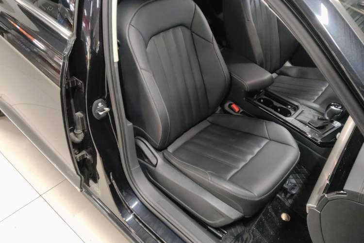 Used Volkswagen Passat 2020 Revised Version 280TSI Business Edition China VI Standard
