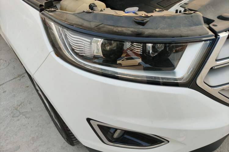 Used Ford Edge 2018 EcoBoost 245 Two-Wheel-Drive Titanium 7-Seater China V Standard
