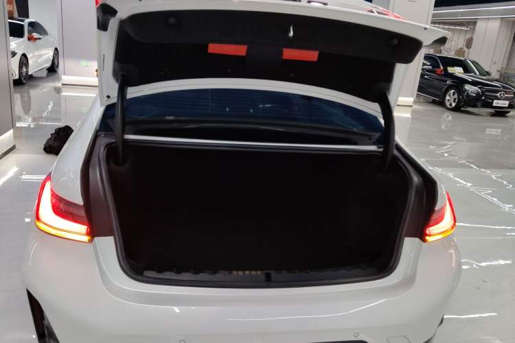 Used BMW 3 Series 2023 325i M Sport Night Edition Package