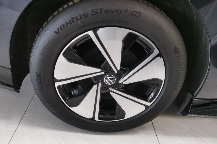 Used Volkswagen ID.7 VIZZION 2024 AIR model