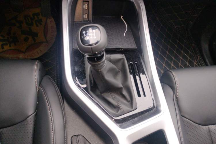 Used Wuling Jiachen 2022 1.5L Manual Comfort Edition