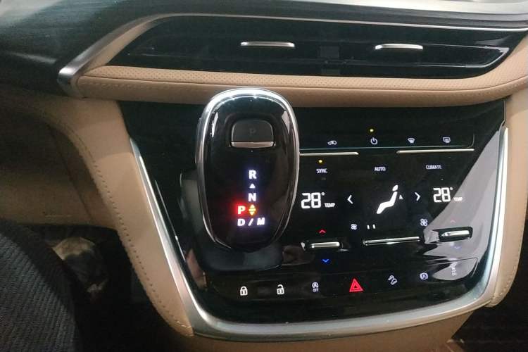 Used Buick GL8 2020 ES Land Cruiser 653T Luxury Model
