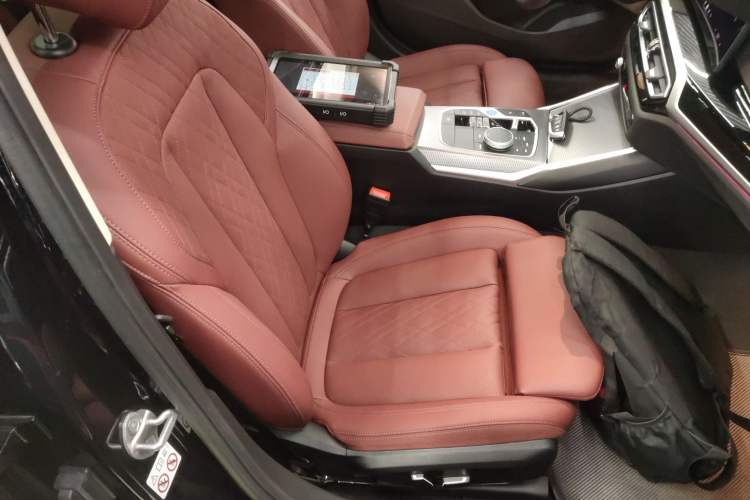 Used BMW i3 2024 eDrive 40 L Midnight Edition
