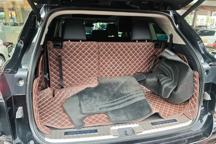 Used Toyota Highlander 2022 Dual-Engine 2.5L Four-Wheel Drive Prestige Version 7 Seats
