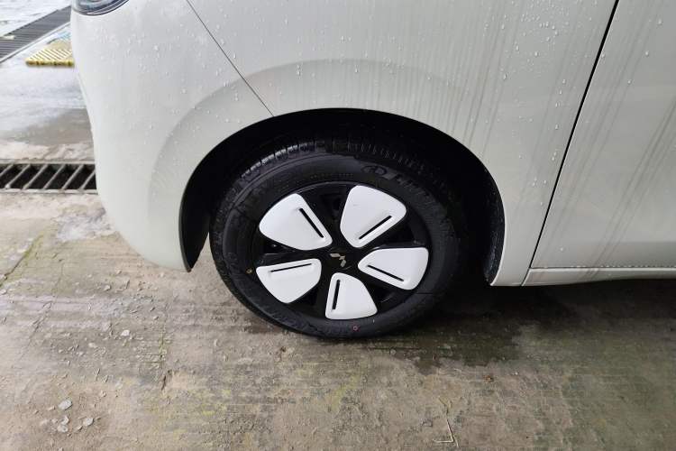 Used Wuling Hongguang MINIEV 2025 Four-Door Version Advanced Edition
