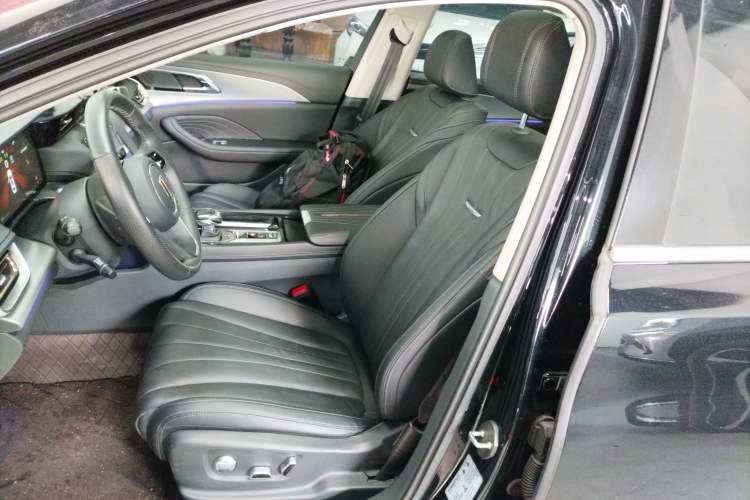 Used Hongqi H5 2024 2.0T Automatic Smart Connect Flagship Edition