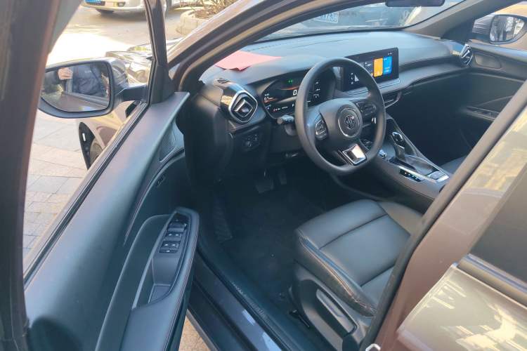 Used MG 5 2025 180 DVVT Global First Edition
