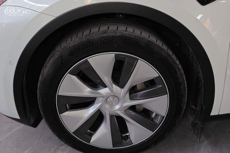 Used Tesla Model Y 2022 Rear-Wheel-Drive Version
