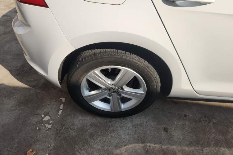 Used Volkswagen Golf 2015 1.4TSI Automatic Comfort Model
